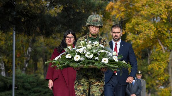 Mićin i Vučinić položili vence povodom Dana oslobođenja Novog Sada - Sputnik Srbija