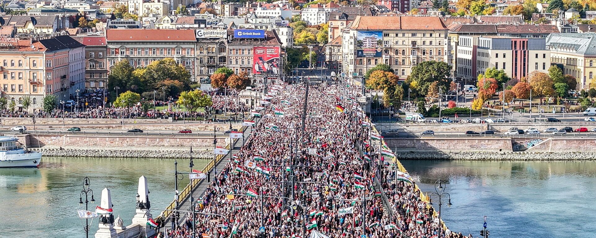 Antiratni protest u Budimpešti - Sputnik Srbija, 1920, 23.10.2025