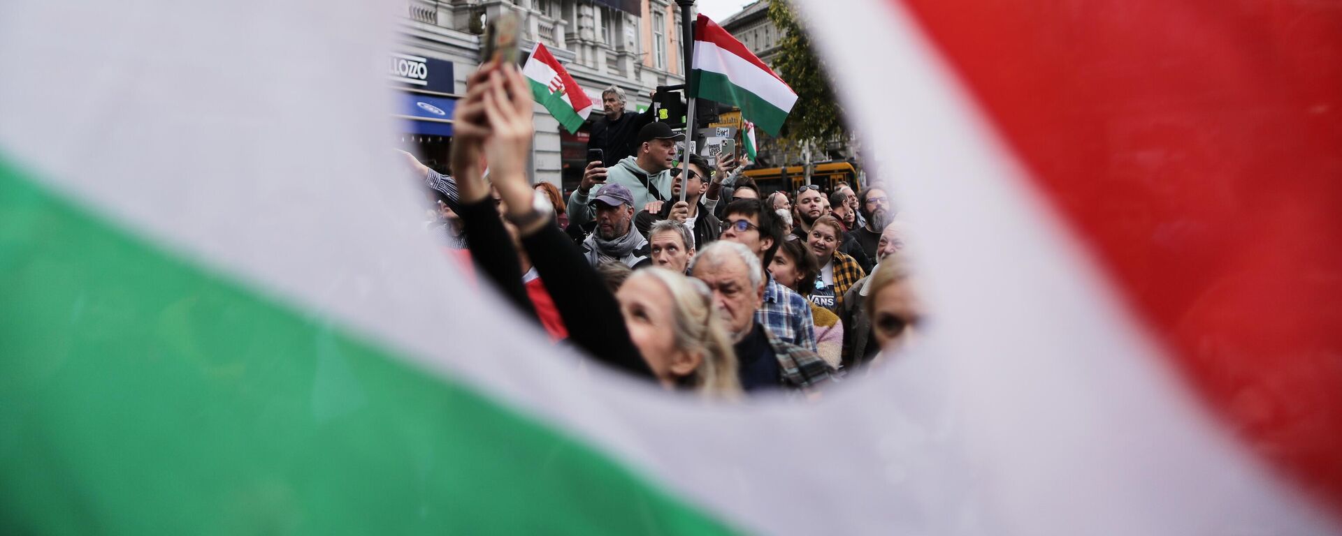 Budimpešta, protest - Sputnik Srbija, 1920, 24.10.2025