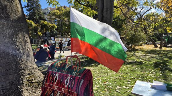 Бугарска застава на платоу испред Храма Александра Невског у Софији - Sputnik Србија