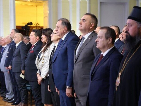 Дан Републике обележен је у два дана, 8.и 9. јануара, а првог је  одржана Свечана академија Народне скупштине Републике Српске - Sputnik Србија