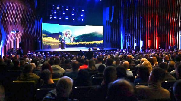 Патријарх Порфирије се обраћа на Оснивачкој скупштини Руског историјског друштва у Србији. - Sputnik Србија