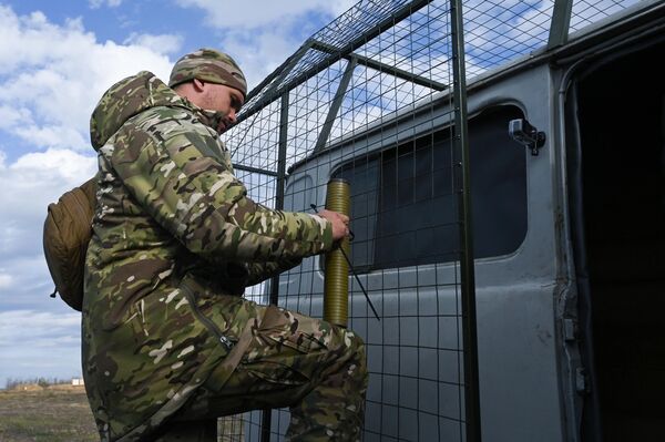 Дизајн осигурава да када дрон удари експлозија не оштети само возило.  - Sputnik Србија