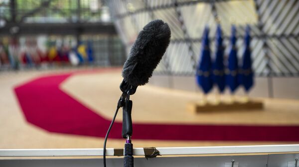 Mikrofon  - Sputnik Srbija