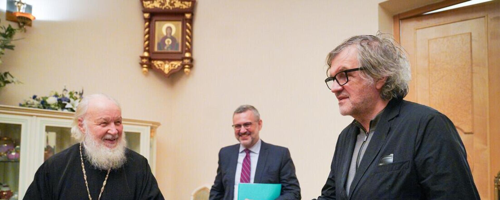 Емир Кустурица и руски патријар Кирил - Sputnik Србија, 1920, 29.10.2025