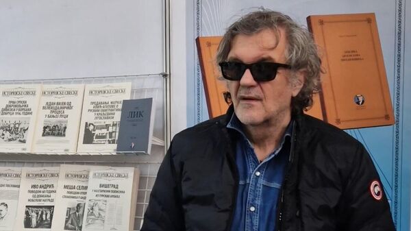 Emir Kusturica na Sajmu knjiga - Sputnik Srbija