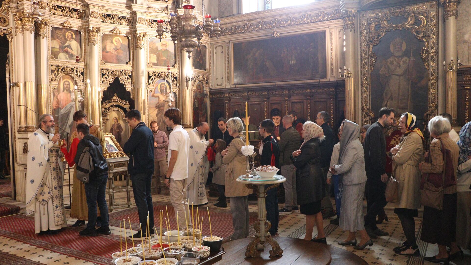 Литургија у Новом Саду Литургија у Новом Саду - Sputnik Србија, 1920, 01.11.2025