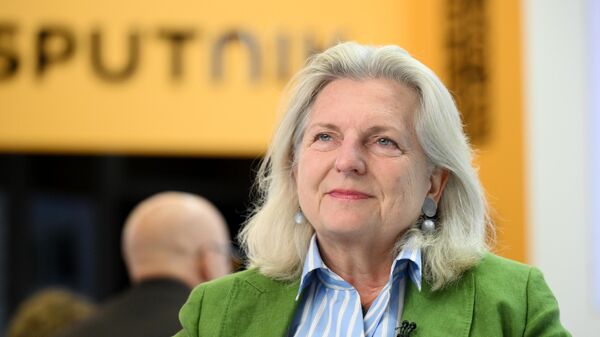 Bivša austrijska ministarka spoljnih poslova i direktorka Centra G.O.R.K.I. na Državnom univerzitetu u Sankt Peterburgu Karin Knajsl.  - Sputnik Srbija
