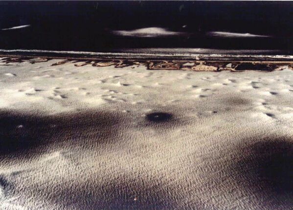 Лагуна Муруроа, Француска Полинезија, након подземног нуклеарног теста. Пркосећи међународним протестима, Француска је активирала нуклеарну експлозију у уторак, 5. септембра 1995. године, испод удаљеног атола Муруроа у јужном Пацифику, започињући серију од чак осам нуклеарних тестова. - Sputnik Србија