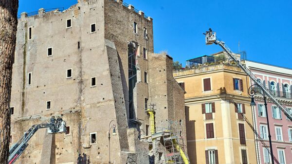 Kula grofova u Rimu nakon delimičnog urušavanja - Sputnik Srbija