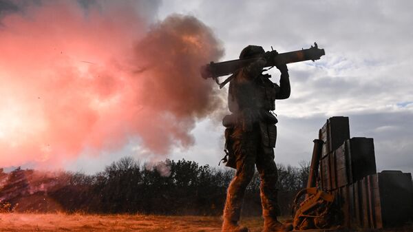 Ruski vojnik u zoni specijalne vojne operacije - Sputnik Srbija