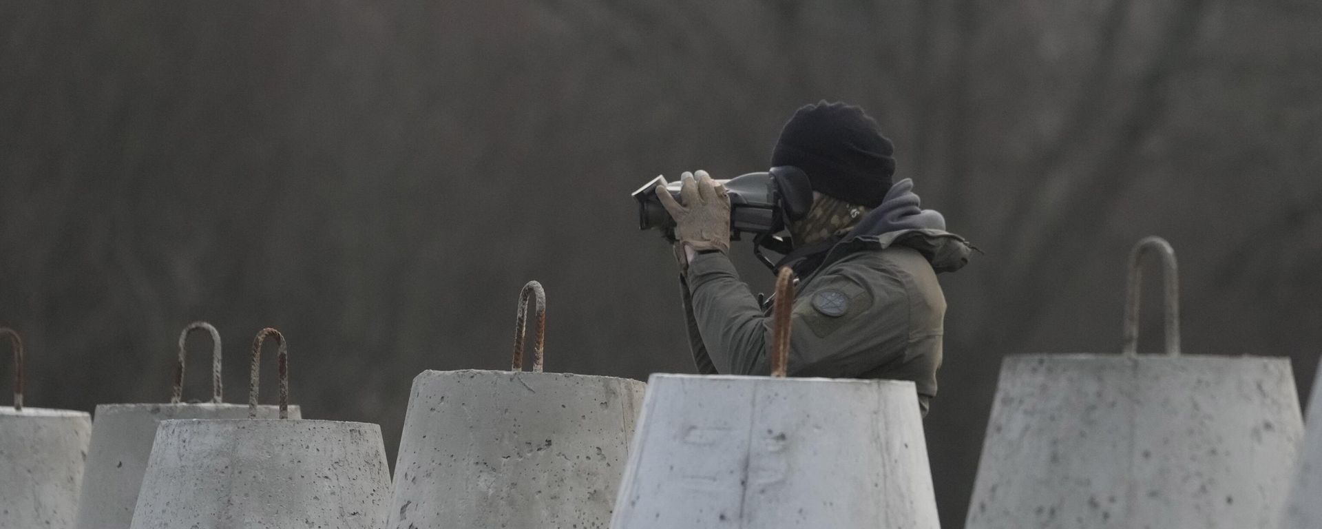 Poljski vojnik na granici Poljske i Rusije - Sputnik Srbija, 1920, 28.09.2026