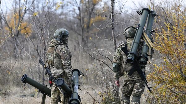 Pripadnici grupe Zapad u zoni specijalne vojne operacije - Sputnik Srbija