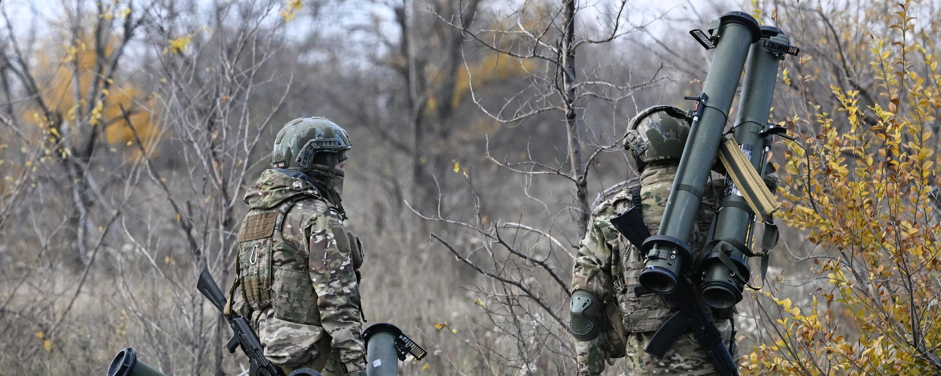 Pripadnici grupe Zapad u zoni specijalne vojne operacije - Sputnik Srbija, 1920, 22.11.2025