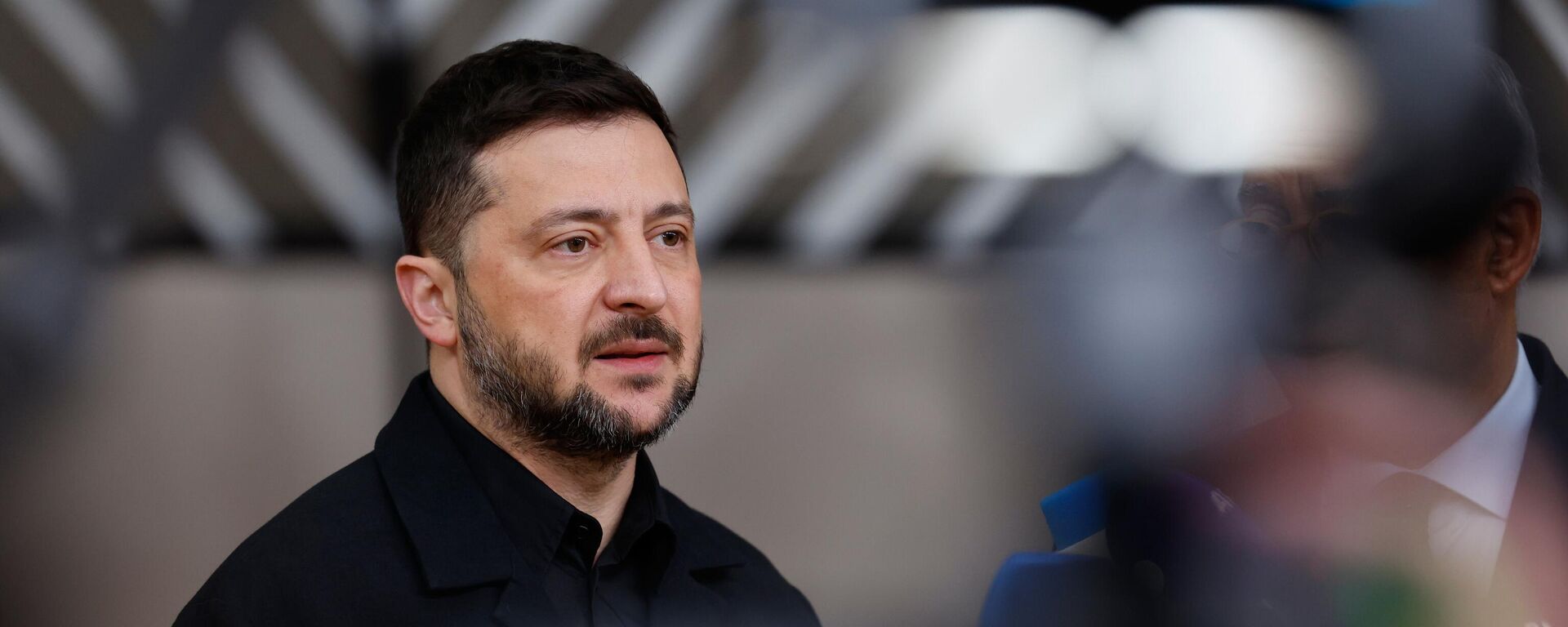 Владимир Зеленски Владимир Зеленски - Sputnik Србија, 1920, 05.11.2025