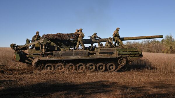 Samohodno artiljerijsko oruđe Malka u zoni SVO - Sputnik Srbija
