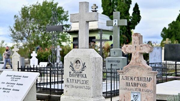 Вечна кућа у банатској равници: Отворена обновљена парцела Руског некропоља у Белој Цркви /фото/