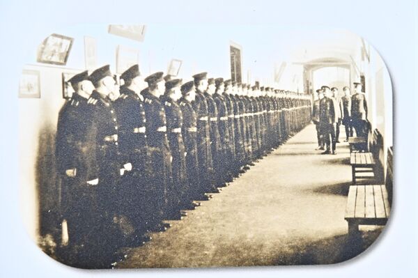 Sa Belom emigracijom u Srbiju je stigao i veliki broj generala, od kojih su neki, poput generala Nikolaja Mitkijeviča-Žoltoka, preci sadašnjih visokih zvaničnika Ruske Federacije - Sputnik Srbija