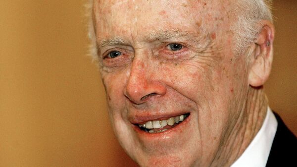 Džejms Votson američki nobelovac, molekularni biolog i genetičar koji je otkrio strukturu DNK  - Sputnik Srbija