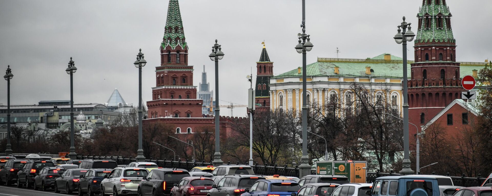 Поглед на московски Кремљ - Sputnik Србија, 1920, 07.12.2025