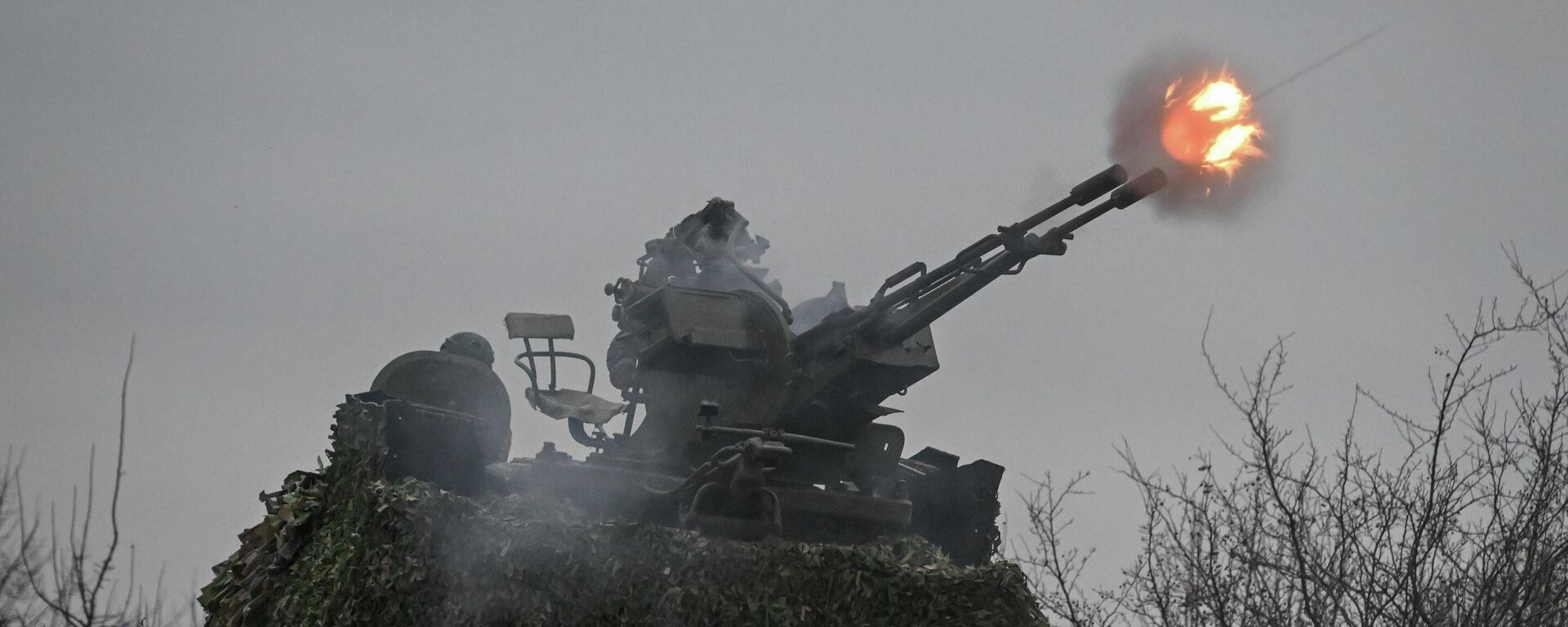 Paljba iz oklpnog vozila ZU-23 u zoni specijalne vojne operacije Paljba iz oklpnog vozila ZU-23 u zoni specijalne vojne operacije - Sputnik Srbija, 1920, 27.11.2025