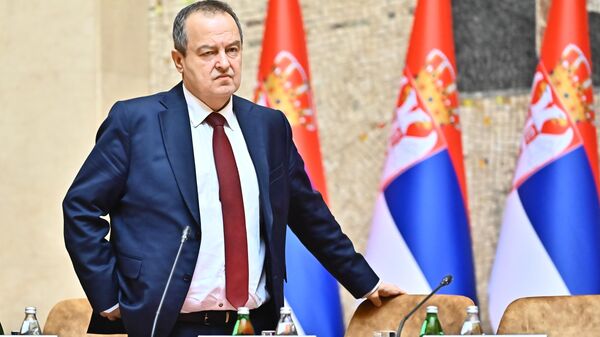 Лекари о стању Дачића: Стабилно али је још незахвално давати прогнозе