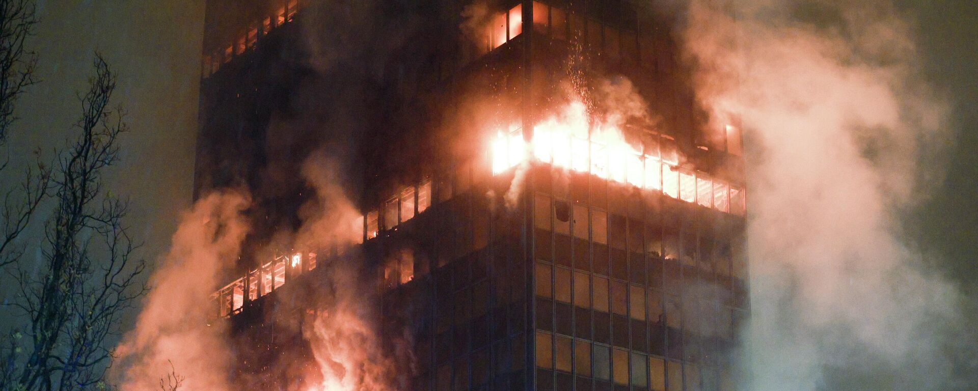 Велики пожар новинска кућа Вјесник - Sputnik Србија, 1920, 18.11.2025