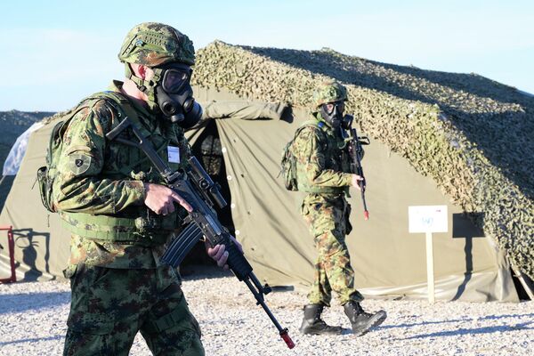 Teme koje su realizovane u prethodnom periodu bile su reakcija patrola i timova koji se upućuju u prostor u slučaju napada ili nailaska na minsko-eksplozivna sredstva,  kontrola okupljanja, obezbeđenje kontrolnih punktova i konvoja.  - Sputnik Srbija