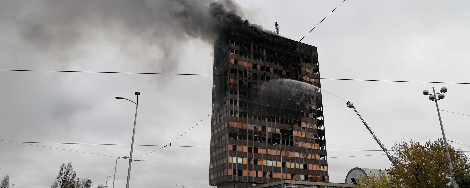 Новинска кућа Вијесник пожар - Sputnik Србија, 1920, 19.11.2025