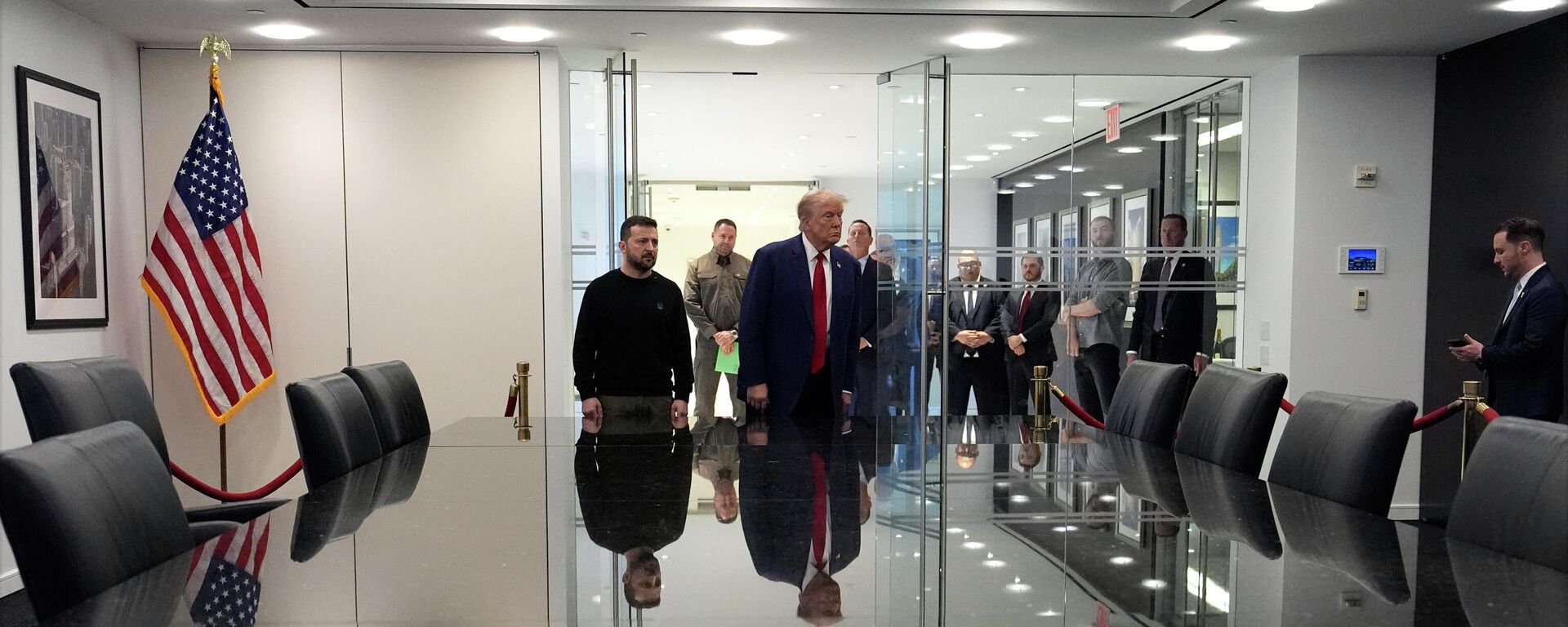 Vladimir Zelenski i Donald Tramp - Sputnik Srbija, 1920, 21.11.2025