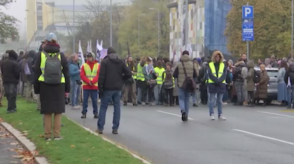 Протест студената ФДУ - Sputnik Србија