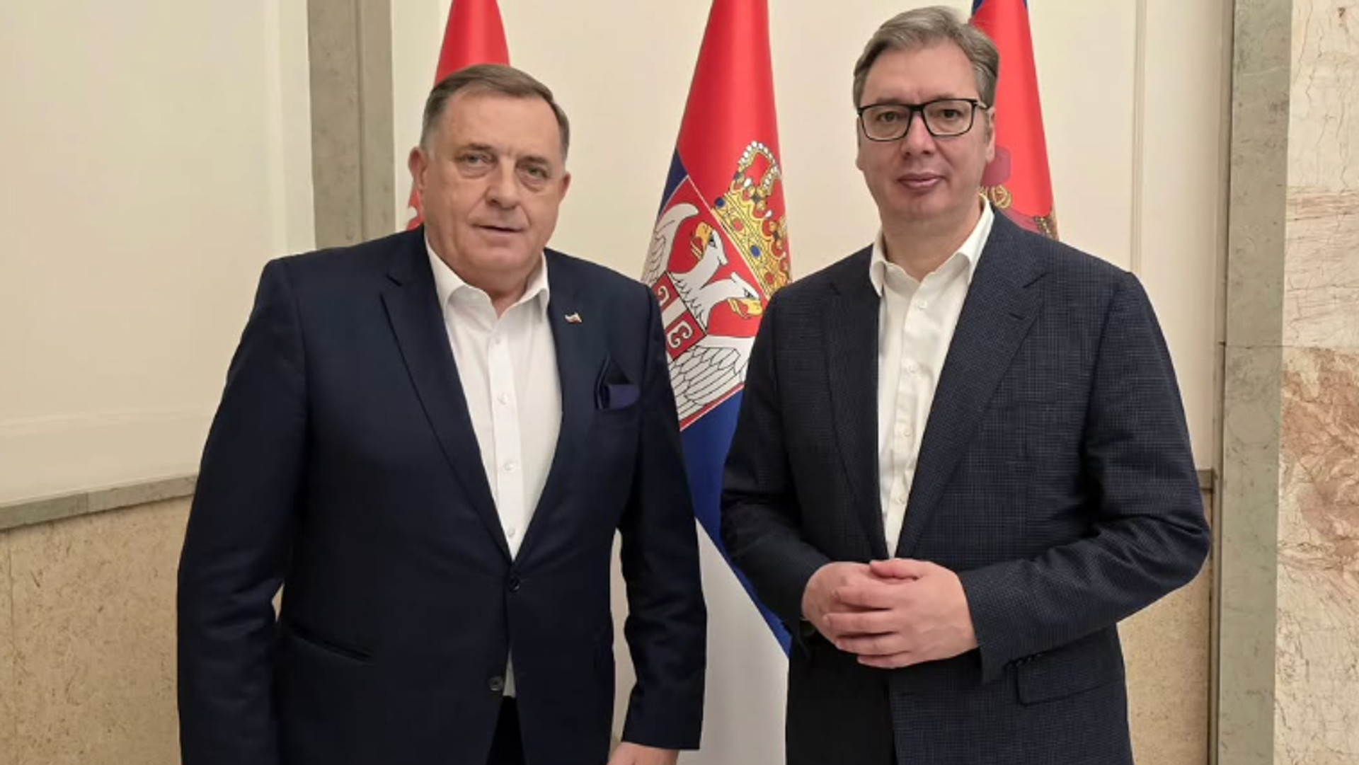 Председник Србије Александар Вучић разговарао је данас са председником СНСД-а Милорадом Додиком Председник Србије Александар Вучић разговарао је данас са председником СНСД-а Милорадом Додиком - Sputnik Србија, 1920, 22.11.2025