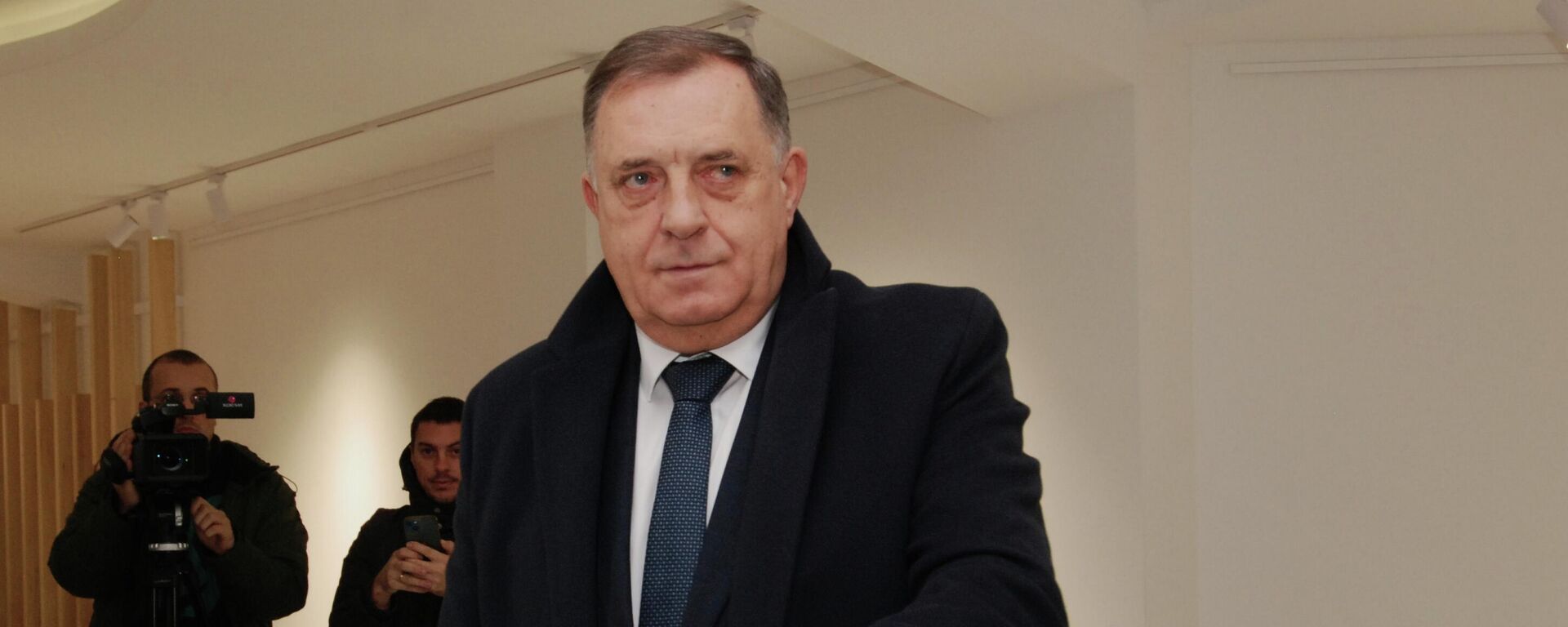 Милорад Додик гласао на превременим изборима за председника Српске. Милорад Додик гласао на превременим изборима за председника Српске. - Sputnik Србија, 1920, 23.11.2025