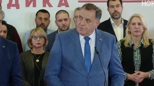 Milorad Dodik i Siniša Karan - Sputnik Srbija