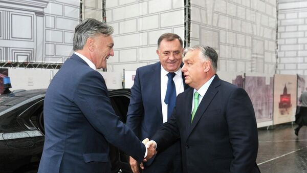 Milorad Dodik, Siniša Karan i Viktor Orban - Sputnik Srbija