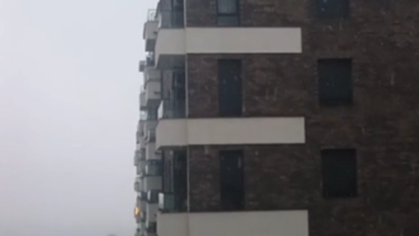 Pahulje provejavaju Beogradom — u pojedinim delovima glavnog grada počeo je da pada sitan sneg