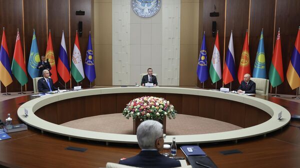 Vladimir Putin i ODKB - Sputnik Srbija