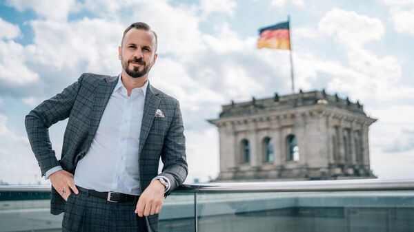 Tobias Tajh, poslanik Alternative za Nemačku (AfD) u Bundestagu i član Odbora za pitanja Evropske unije - Sputnik Srbija