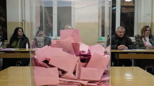 Glasačka kutija - Sputnik Srbija