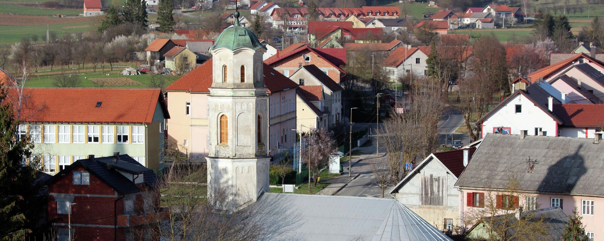 pravoslavna crkva snimljena u jednom selu u Hrvatskoj - Sputnik Srbija, 1920, 02.12.2025
