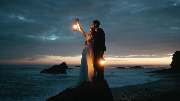 Снимок фотографов Sammie & Micah	Chaffin, победивший в категории LIT конкурса 2025 International Wedding Photographer of the Year - Sputnik Србија