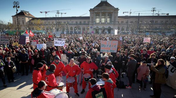 Protest u Zagrebu - ,,Ujedinjeni protiv fašizma'' - Sputnik Srbija