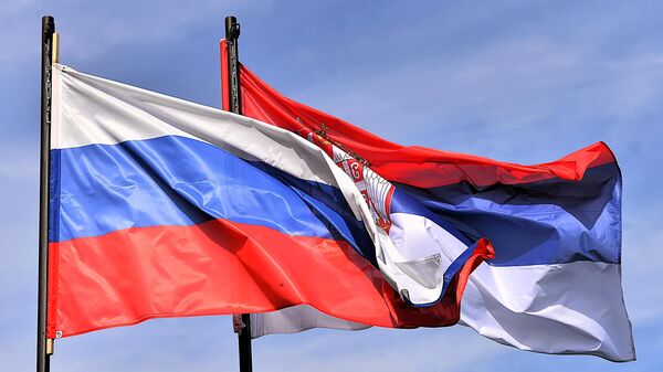 Ruska i srpska zastava - Sputnik Srbija
