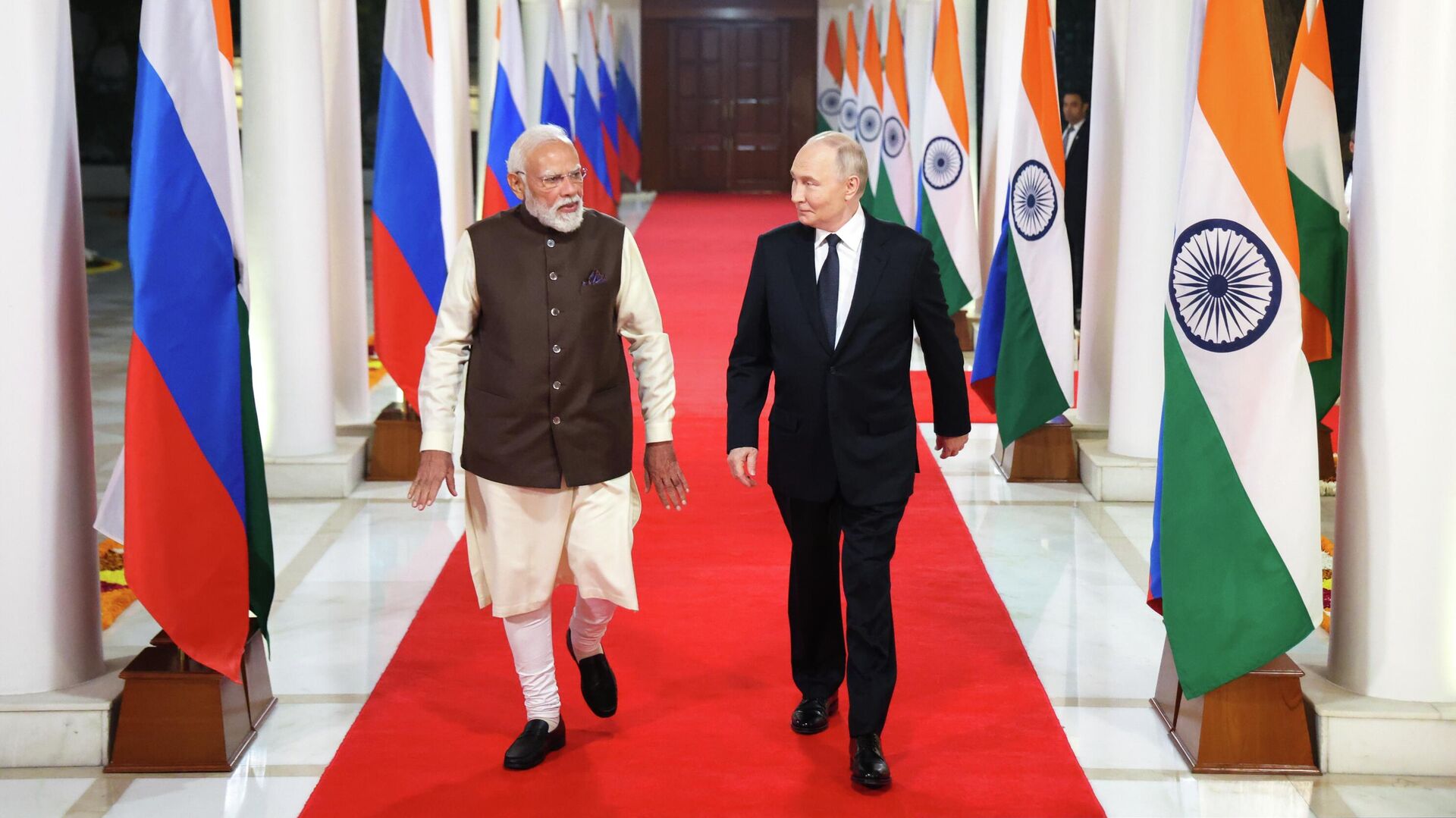 Vladimir Putin i Narendra Modi Vladimir Putin i Narendra Modi - Sputnik Srbija, 1920, 13.12.2025
