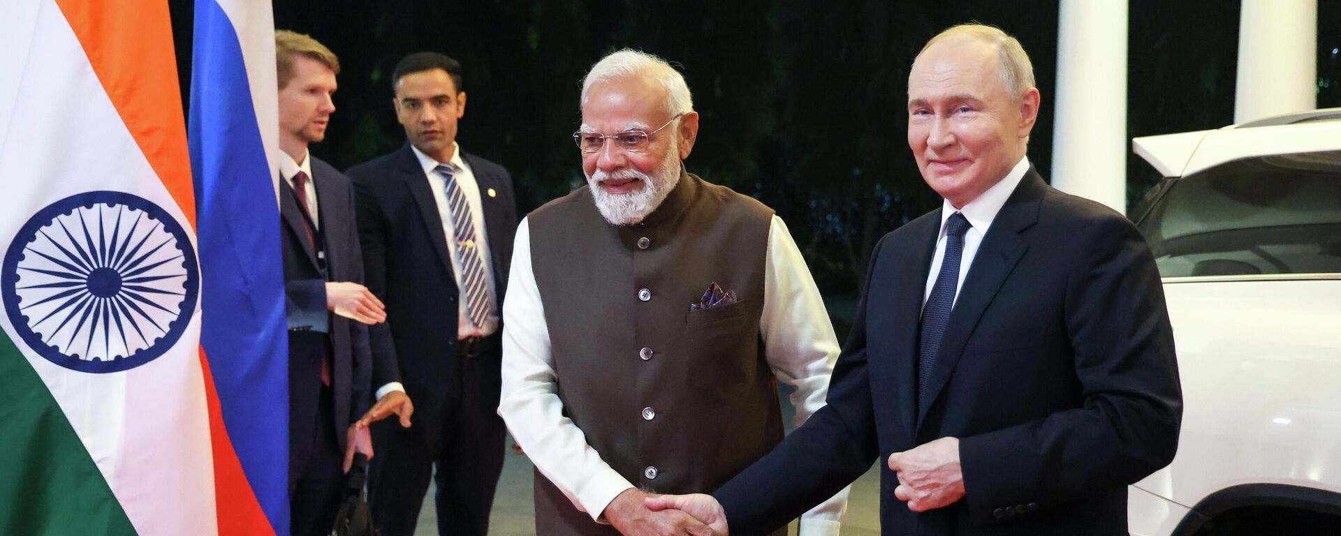 Putin i Modi - Sputnik Srbija, 1920, 04.12.2025