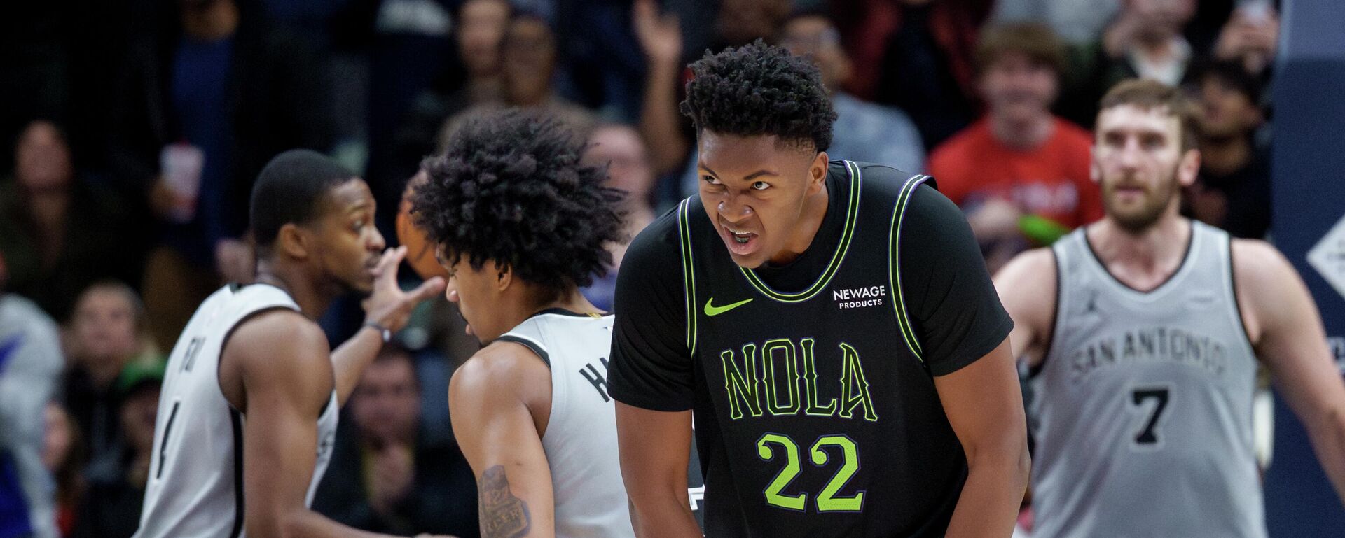 Derik Kvin - Sputnik Srbija, 1920, 09.12.2025