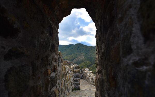 Према резултатима археолошких истраживања, највероватније је да се градња одвијала крајем 13. века у време када се вршила обнова манастира Жиче, који је претрпео велика разарања током похода видинског кнеза Шишмана на Србију 1292. године. - Sputnik Србија