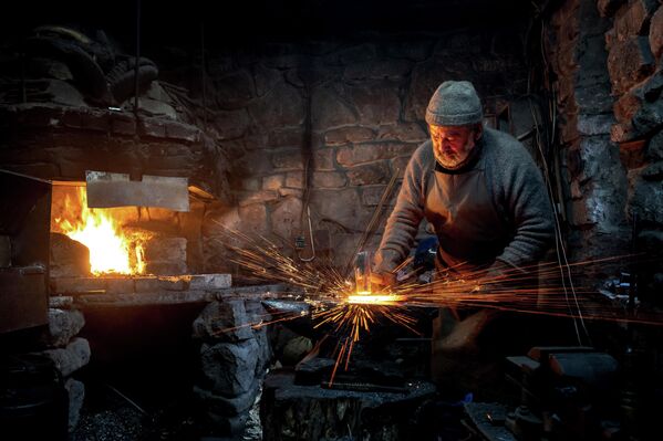 ,,Мајстор&#x27;&#x27; - Аутор: Ахмат Бајсјев, Место: Кабардино-Балкарска Република, село Белаја Речка. - Sputnik Србија