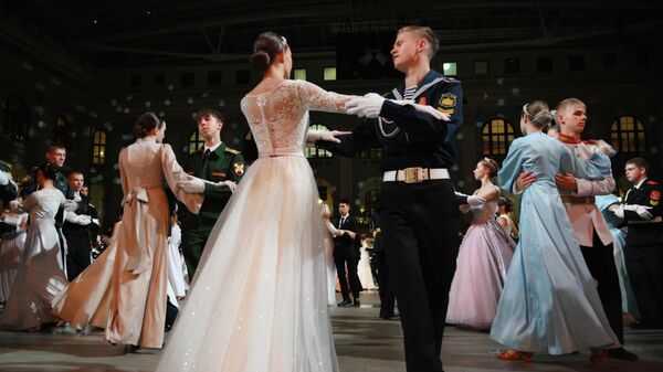 Понос Русије: Раскош и лепота на великом кадетском балу у Кремљу /фото/