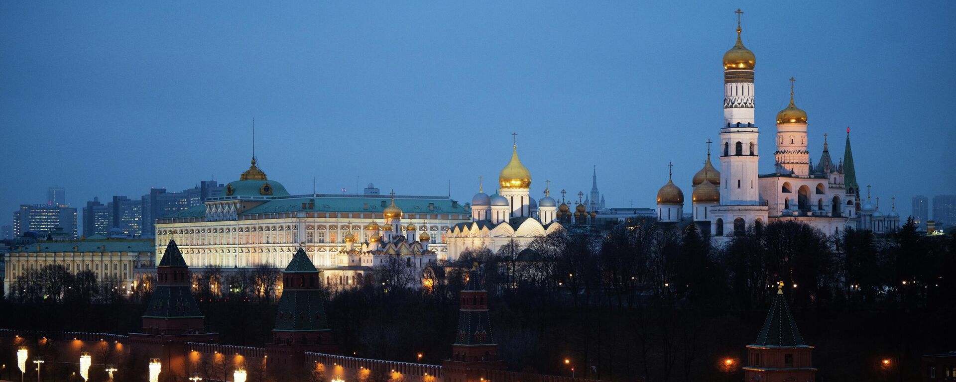Поглед на московски Кремљ Поглед на московски Кремљ - Sputnik Србија, 1920, 14.12.2025